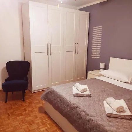 Apartament Karla