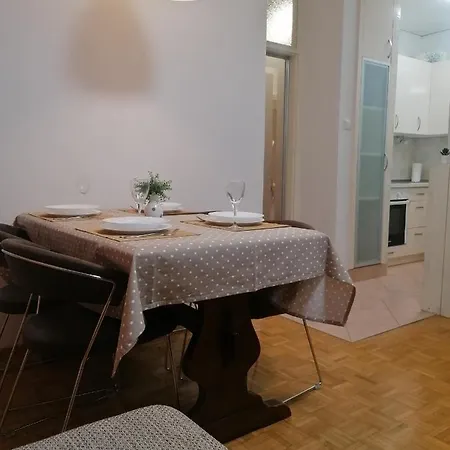Karla Apartament